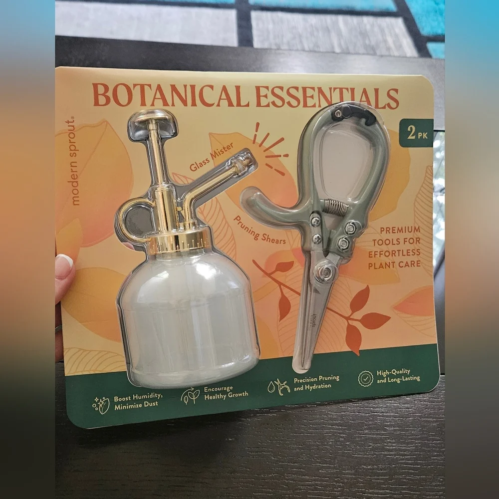 Botanical Essentials Glass Mister and Pruning Shears Set - Picture 1 of 2